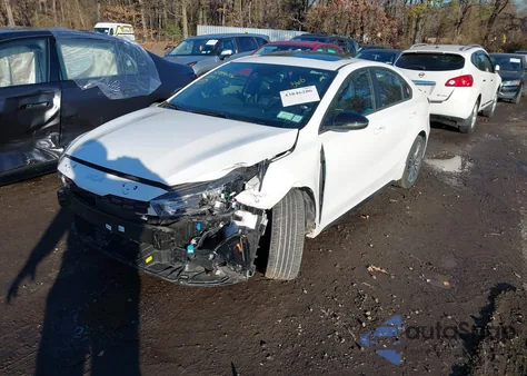 2024 Kia Forte Gt-Line z USA, uszkodzony, nr VIN 3KPF54AD7RE755140